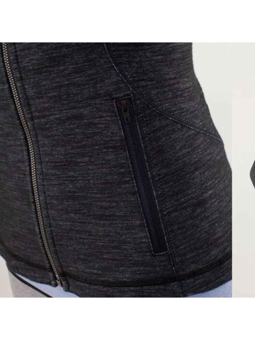 lululemon athletica zip it